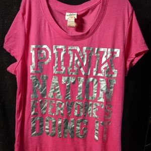 PINK v-neck t-shirt